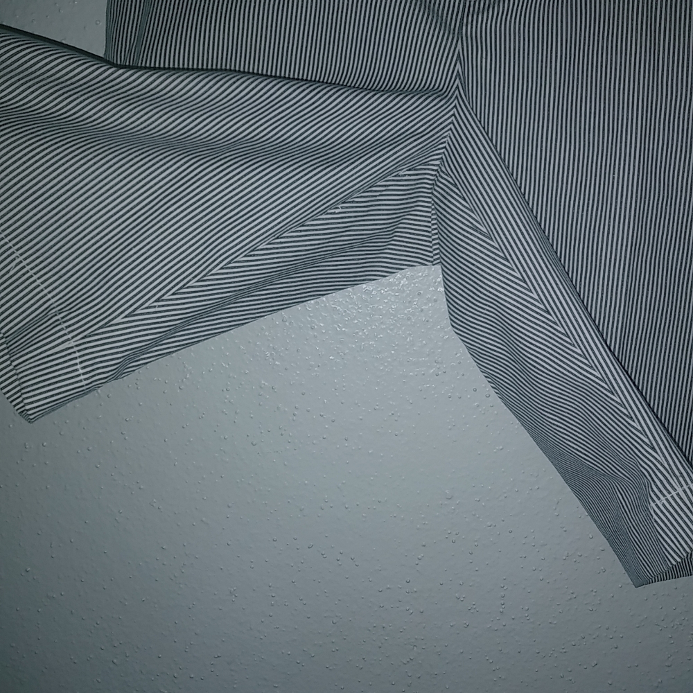 L-RL Lauren Ralph Lauren Active 6 Preppy Pinstriped Stretch Shorts - Picture 7 of 7